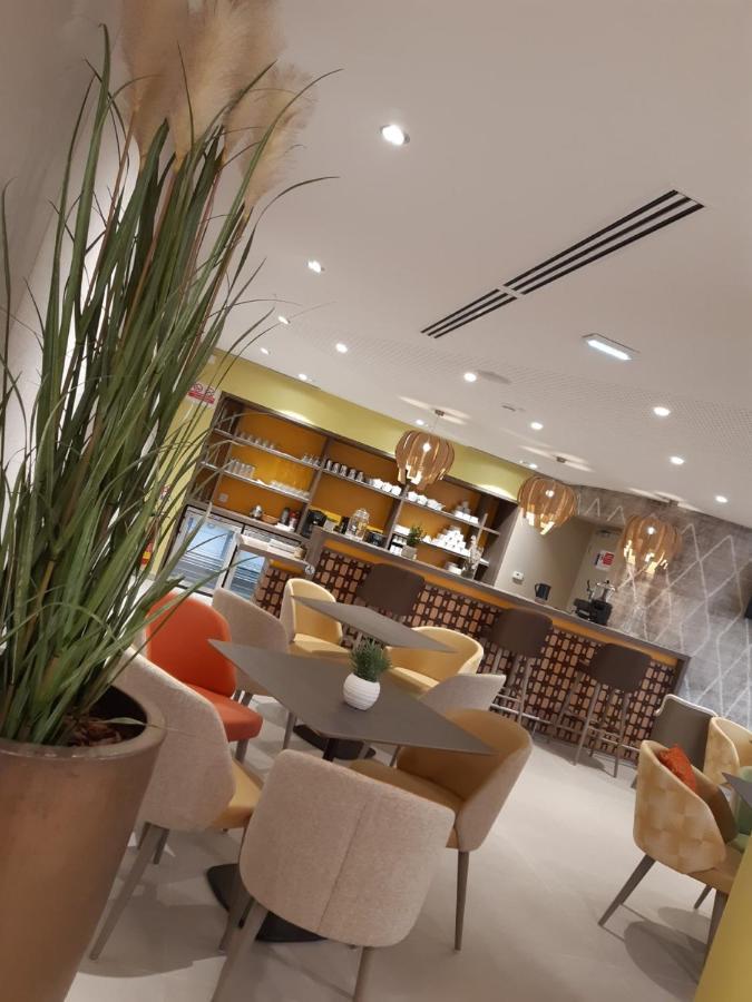 Residence Les Tisserands - Domitys 보베 외부 사진